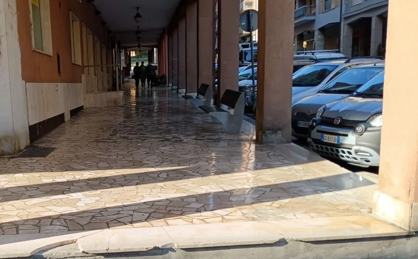 Teramo, accoltellata una donna 51enne in via Pannella