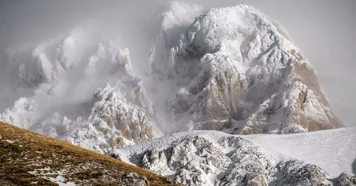 Soccorsi in atto per due escursionisti sul Gran Sasso