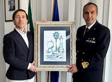 La Guardia Costiera picena dona a Papa Leone XIV un’opera di Mario Vespasiani
