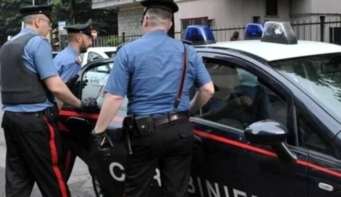 Violenza sessuale su due ragazze, arrestato un 27enne