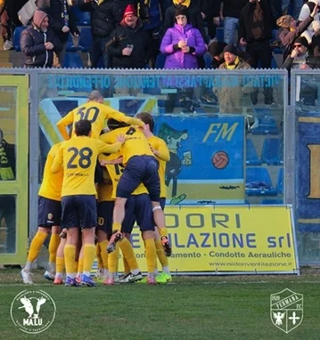 Il sig. Caldararo di Lecce è l'arbitro che dirigerà il match di Eccellenza Marche Fabriano Cerreto - Fermana