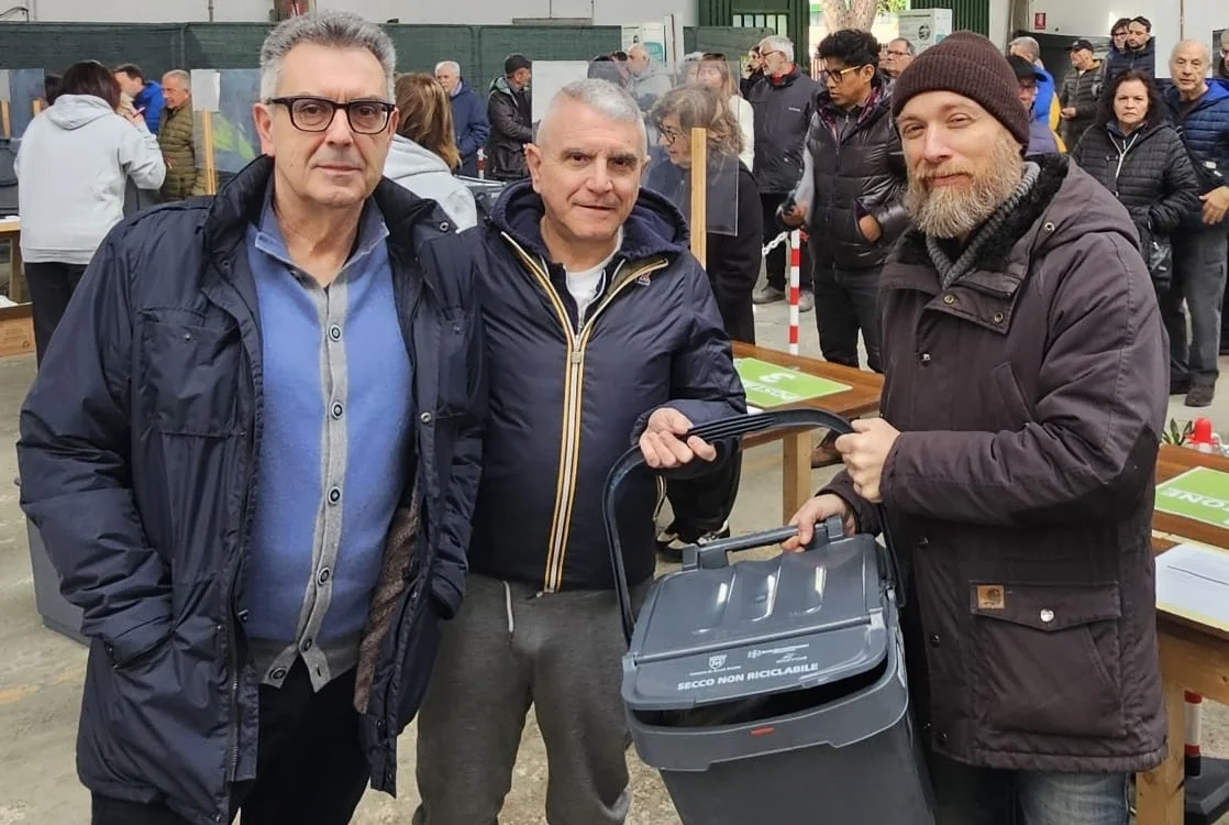 Ascoli Piceno - Consegna dei kit per la differenziata, si è arrivati già alla soglia dei diecimila