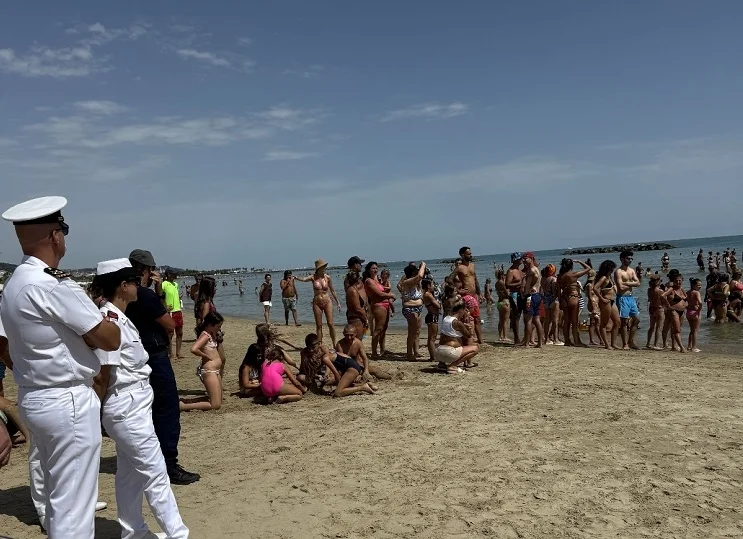 Giornata Mondiale della Prevenzione degli Annegamenti (World Drowning Prevention Day), nella mattinata si è svolto un evento dedicato alla sicurezza in acqua e in spiaggia sulla spiaggia ad alta accessibilità