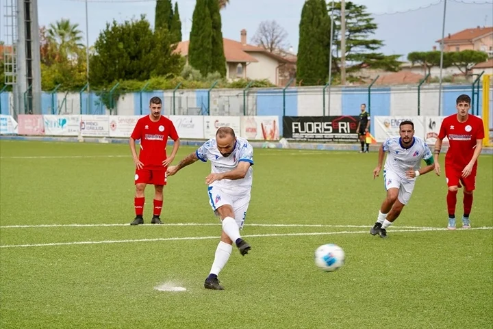 Il sig. Caporaletti di Macerata è l'arbitro designato per l'incontro Porto S. Elpidio - Azzurra Mariner del girone B di Promozione