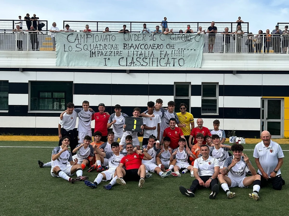 Ascoli Calcio - C'è un Picchio che vince: l'Under 16 chiude al primo posto
