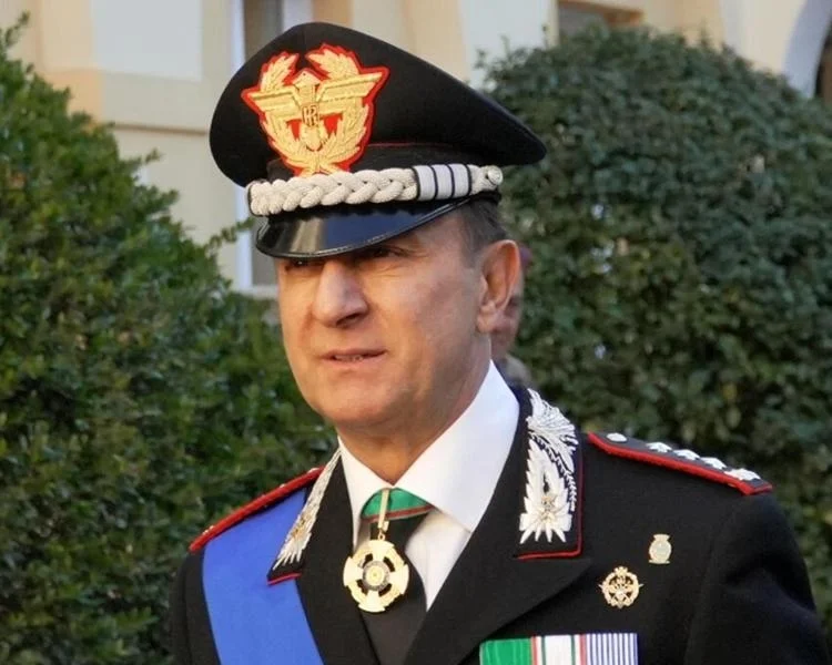 CARABINIERI: CASTELLI, BUON LAVORO A LUONGO, HA FATTO MOLTO PER APPENNINO CENTRALE