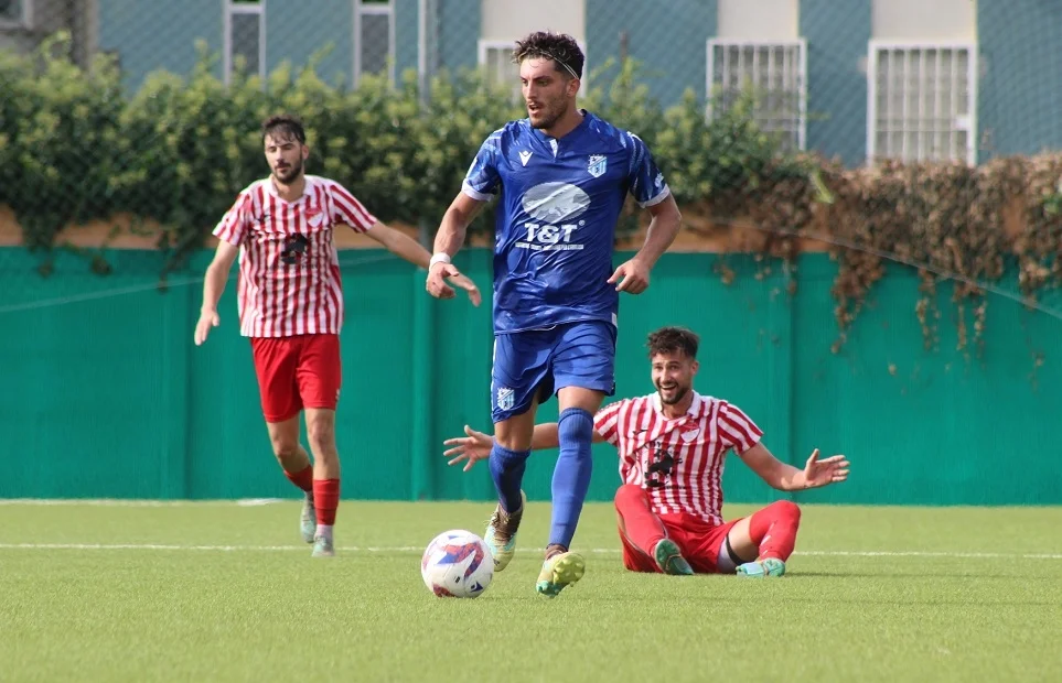 Nicola Aloisi lascia l'Atletico Mariner