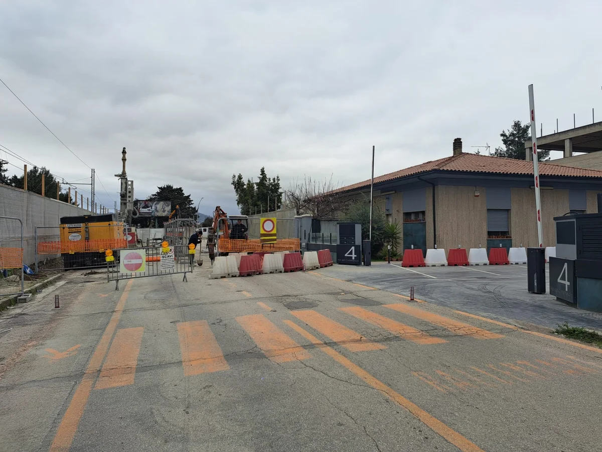 Ascoli Piceno - Chiuso il sottopasso di via del Commercio, primi disagi per gli automobilisti