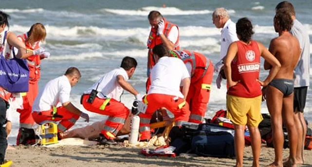 Tragedia in mare a Porto San Giorgio, 50enne muore a causa di un malore fatale