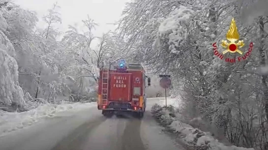 Nevicate nelle Marche, scuole chiuse domani in una trentina di Comuni