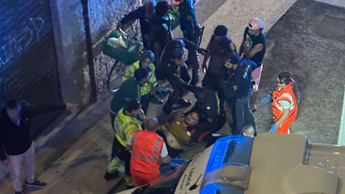 Ascoli Piceno - Rissa tra maranza in centro, spunta anche un coltello: ferito un giovane
