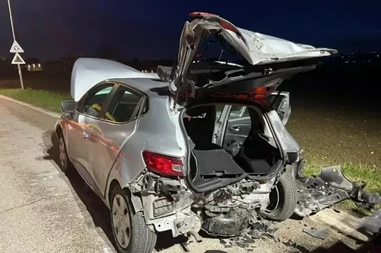 Incidente tra tre auto nel Fermano, due persone soccorse