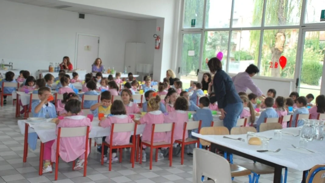 Mensa scolastica, le iscrizioni al servizio si presentano on line