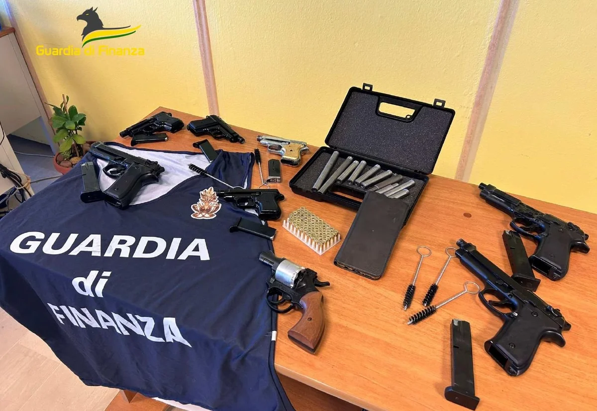 Fabbricazione illegale di armi da fuoco, scatta l'arresto