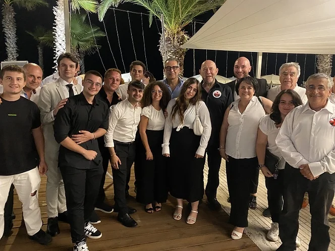 Solidarietà e storia sotto le stelle: successo per la cena benefica dell’Associazione Templari Oggi APS