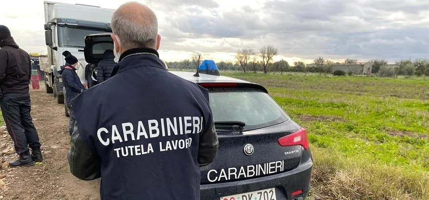 Esecuzione a misura cautelare nei confronti di due soggetti, madre e figlio, accusati di intermediazione illecita e sfruttamento del lavoro