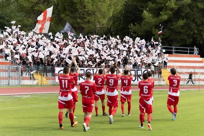 Dopo i primi 180' del campionato di Eccellenza tre squadre sono a punteggio pieno, Matelica-Maceratese-Montefano