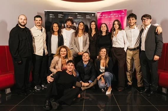“Quello che resta di noi” incanta Ancona: quattro sale sold out per l’anteprima del film di Emilio Mercanti e Simone Riccioni girato nelle Marche