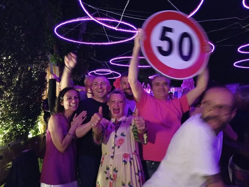 Strepitoso successo al Viniles per la Reunion dei ragazzi del '74