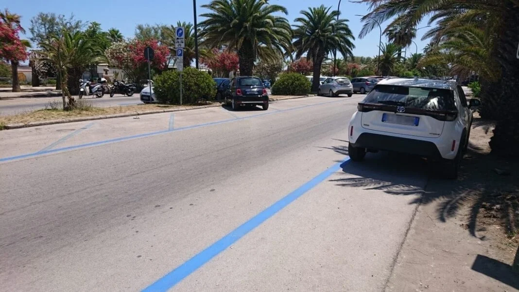 Da domenica 1° giugno i parcheggi sul lungomare tornano a pagamento
