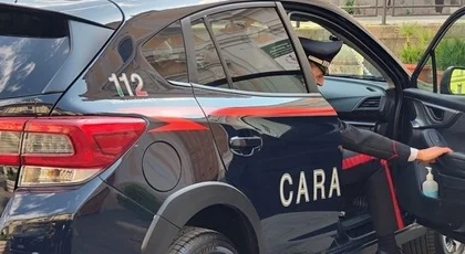 'Sua figlia ha investito una bimba', si fanno consegnare soldi e valori per 2.500 euro
