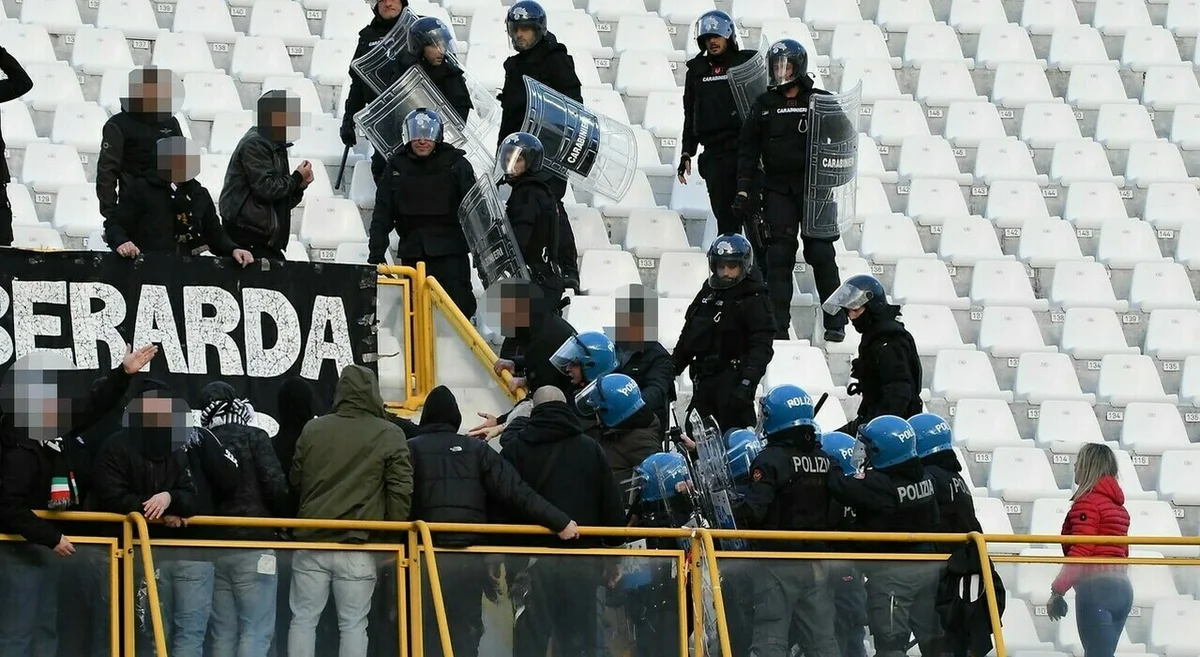Ascoli Piceno - Scontri dopo il match col Pisa, maxi daspo a quattro tifosi