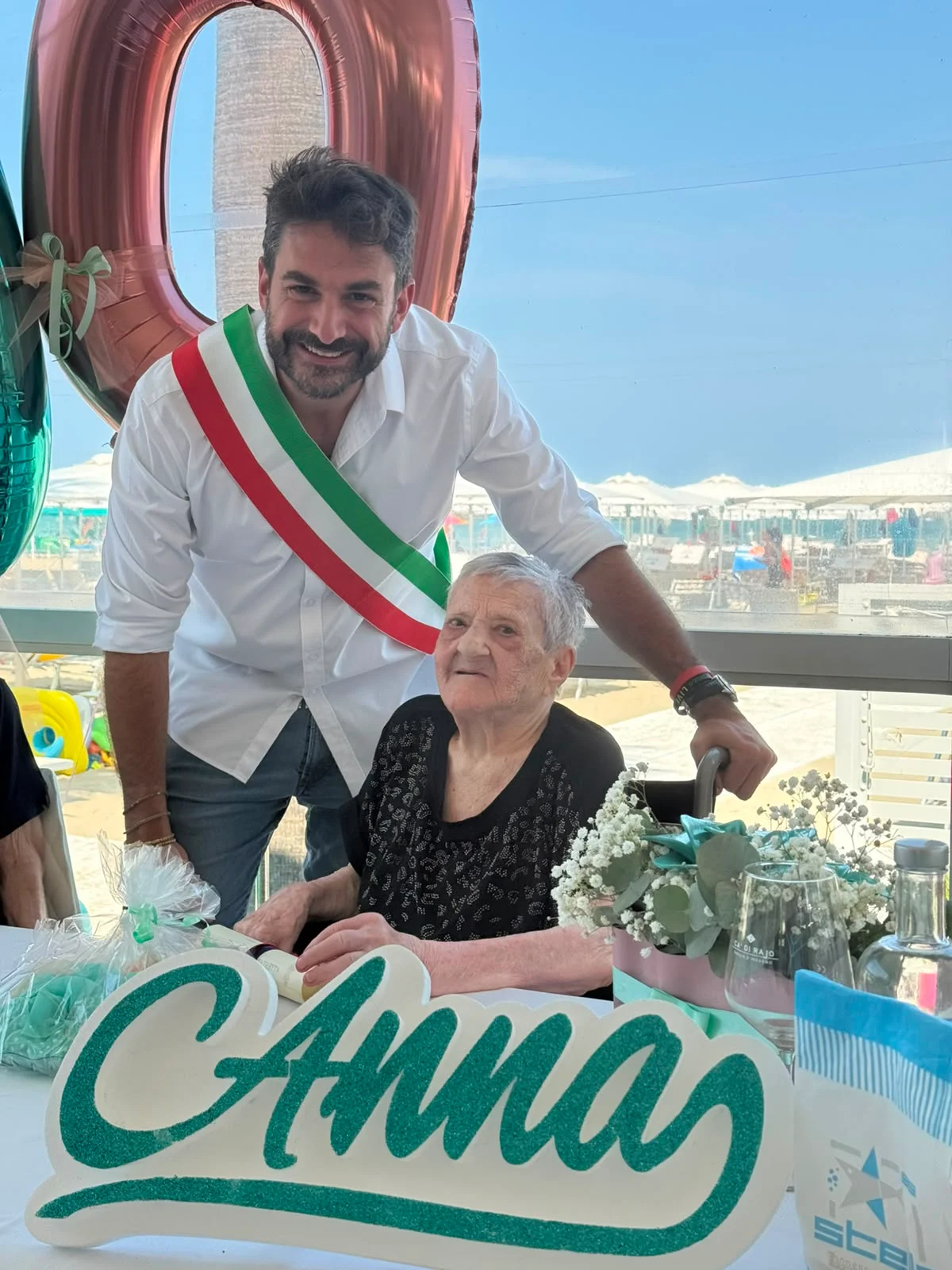 LA SIGNORA ANTOLINI ANNA FESTEGGIA I SUOI 100 ANNI