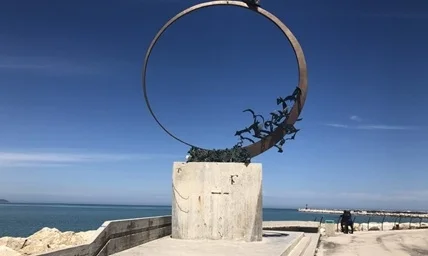 Restauro “Monumento al gabbiano Jonathan Livingston”