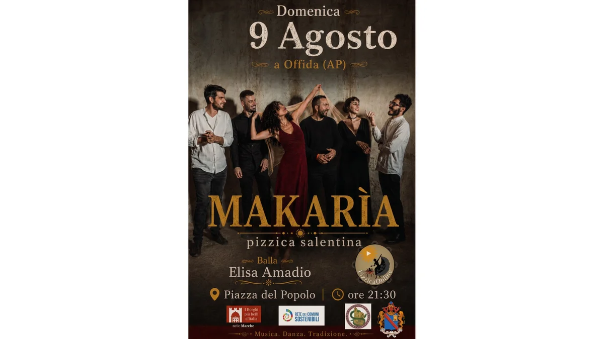 Offida - I Makarìa in Piazza del Popolo