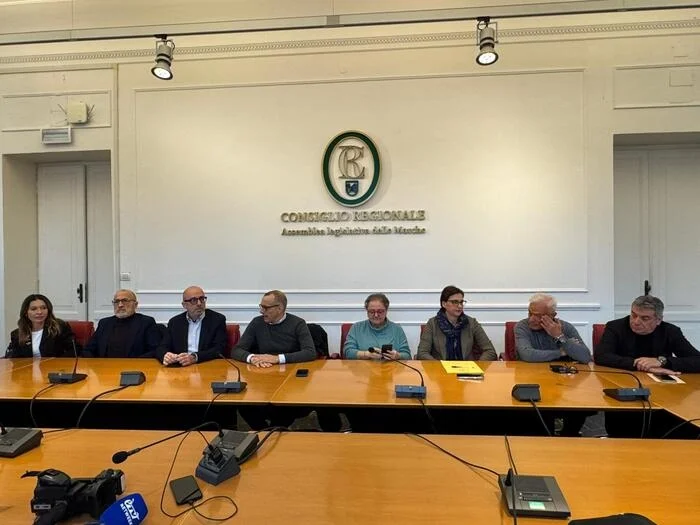 Marche, Ricci: “Siamo una squadra per un’opposizione costruttiva e per l’alternativa”