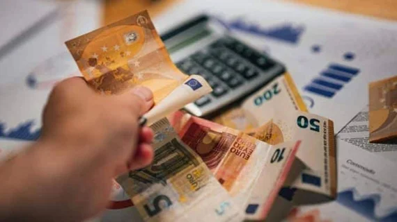 Scuola, personale ATA: in pagamento oltre 120 milioni tra aumenti e arretrati per circa 40.000 dipendenti