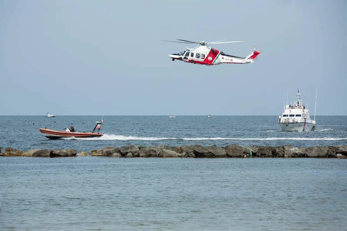 Operazione "Mare e Laghi Sicuri 2025": La Guardia Costiera scende in campo per la tua estate