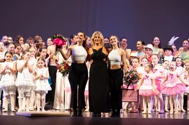 "Passi di Storia": quarant'anni di danza, passione e generazioni in scena