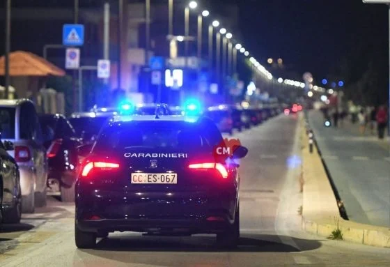 Ragazzo accoltellato sul lungomare di Porto San Giorgio, in fuga l'assalitore