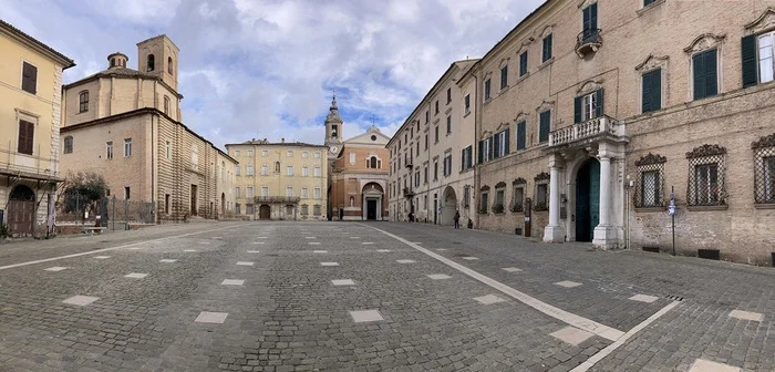 Jesi, allestito il set cinematografico per il film su Federico II Svevia con Riccardo Scamarcio