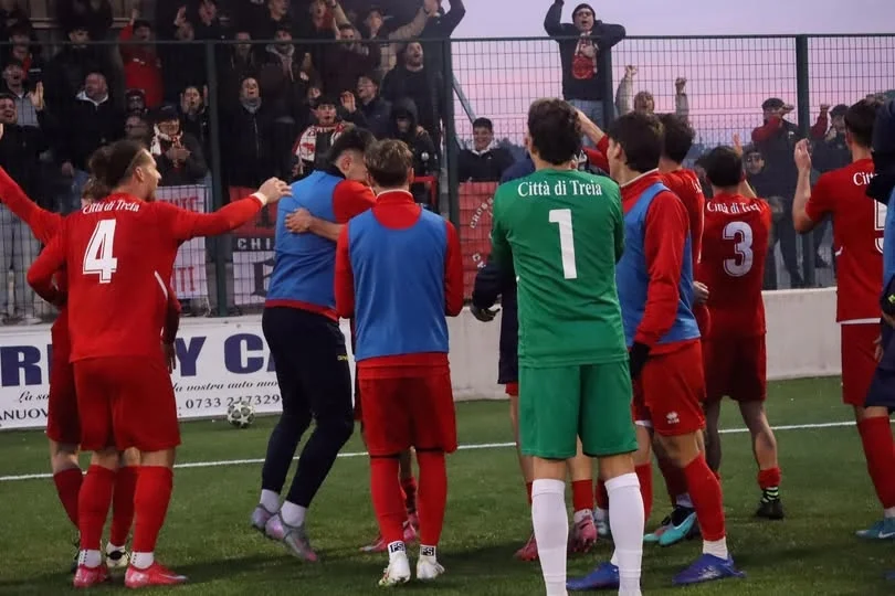 Il calcio è bello e imprevedibili anche per quello che è successo a Treia tra Chiesanuova e Fermana