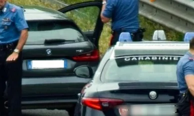 Macerata: finti carabinieri tentano di truffare 88enne, arrestati grazie alla vicina