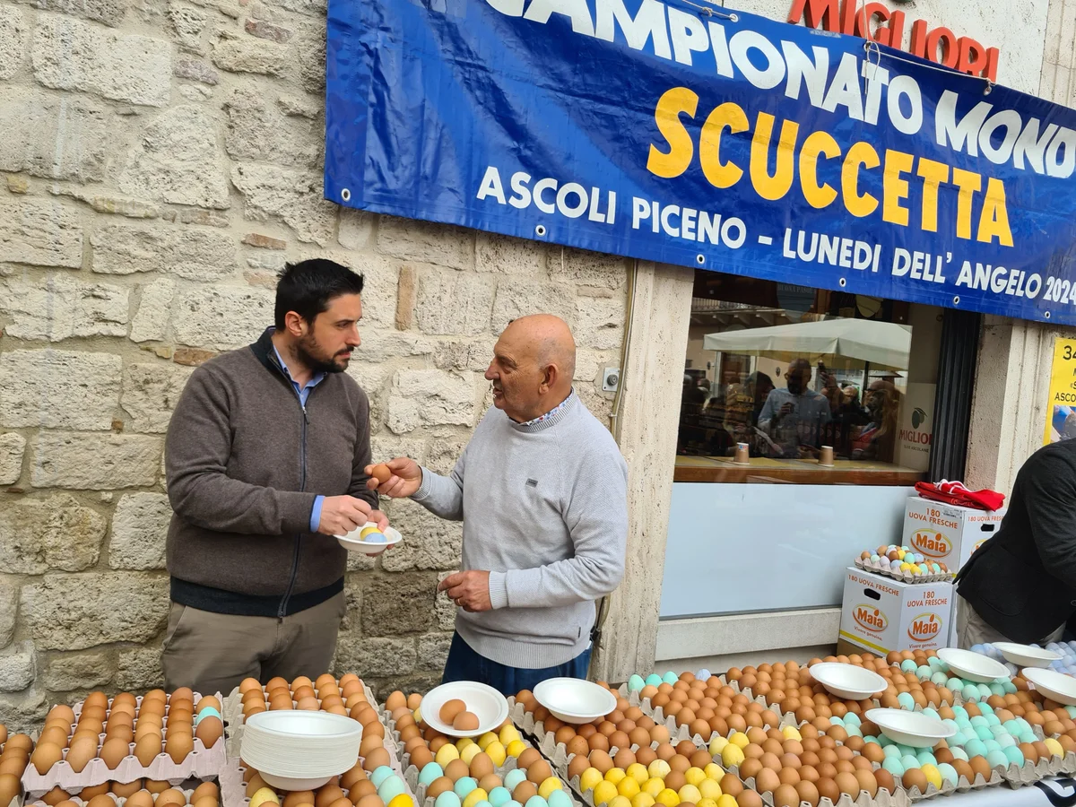 Ascoli Piceno - Campionato del mondo di Scuccetta, tradizione rispettata nel giorno di Pasquetta