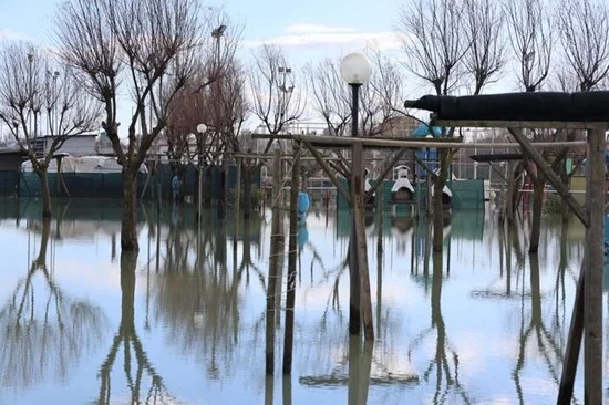 Sindaco Porto Recanati, 'interventi subito o città sarà mangiata dal mare'