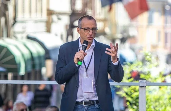 Ricci: “Domani voteremo per rafforzare i diritti dei passeggeri. Il Parlamento europeo li tutela, mentre il Consiglio e i Governi difendono le compagnie aeree”