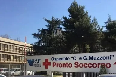 Donna trovata morta in casa ad Ascoli, escluse cause violente 
