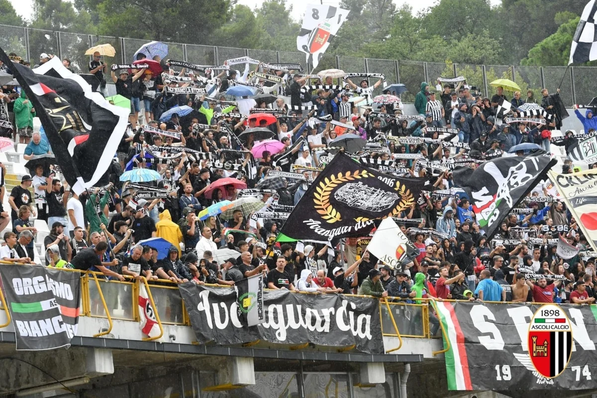 Ascoli Calcio - Gli Ultras bianconeri replicano a Pulcinelli: "Diserteremo il Del Duca"