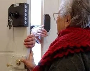Tenta l'ennesima truffa nei confronti di una coppia di anziani, i Carabinieri denunciato falso maresciallo