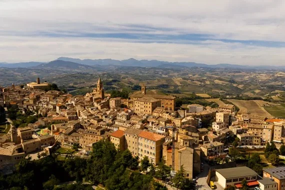 Ripatransone fa poker Tre Bicchieri, quattro cantine premiate dal Gambero Rosso 2027