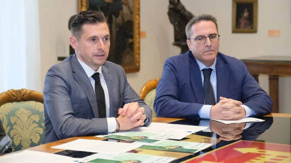 Ascoli Piceno - Fondi per la terza età, pubblicando il bando del Comune