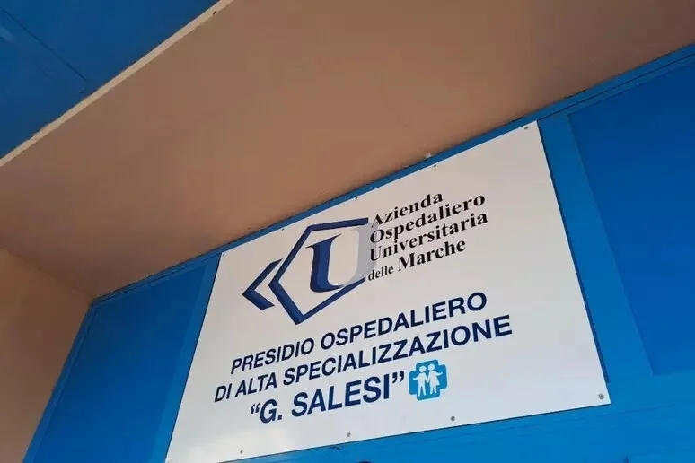 Neomamma, 'terapia intensiva neonatale senza aria condizionata'