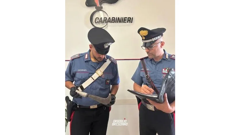Ascoli Piceno: spaccio in fabbrica durante il turno, arrestato un operaio, con il sequestro di quasi 60 grammi di cocaina