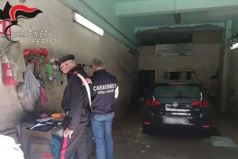 Fermo: autolavaggio non a norma, denunciato il titolare