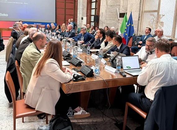 BEKO, CONSOLI: “LA REGIONE MARCHE PRETENDE IL RISPETTO DEGLI ACCORDI. SERVONO IMPEGNI INDUSTRIALI CONCRETI, NON DICHIARAZIONI D’INTENTI”
