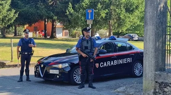 Finto impiegato delle Poste deruba un'anziana nel Fermano, arrestato 
